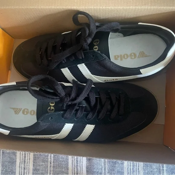Gola sneaker size 8.5 NWT - Picture 3 of 4